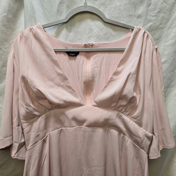 bebe blush pink V-neck flutter puff sleeve fit & flare mini dress XL A-line - Picture 3 of 12